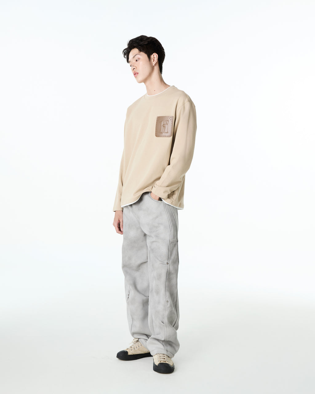 Essential Pocket Long Sleeve Sweather