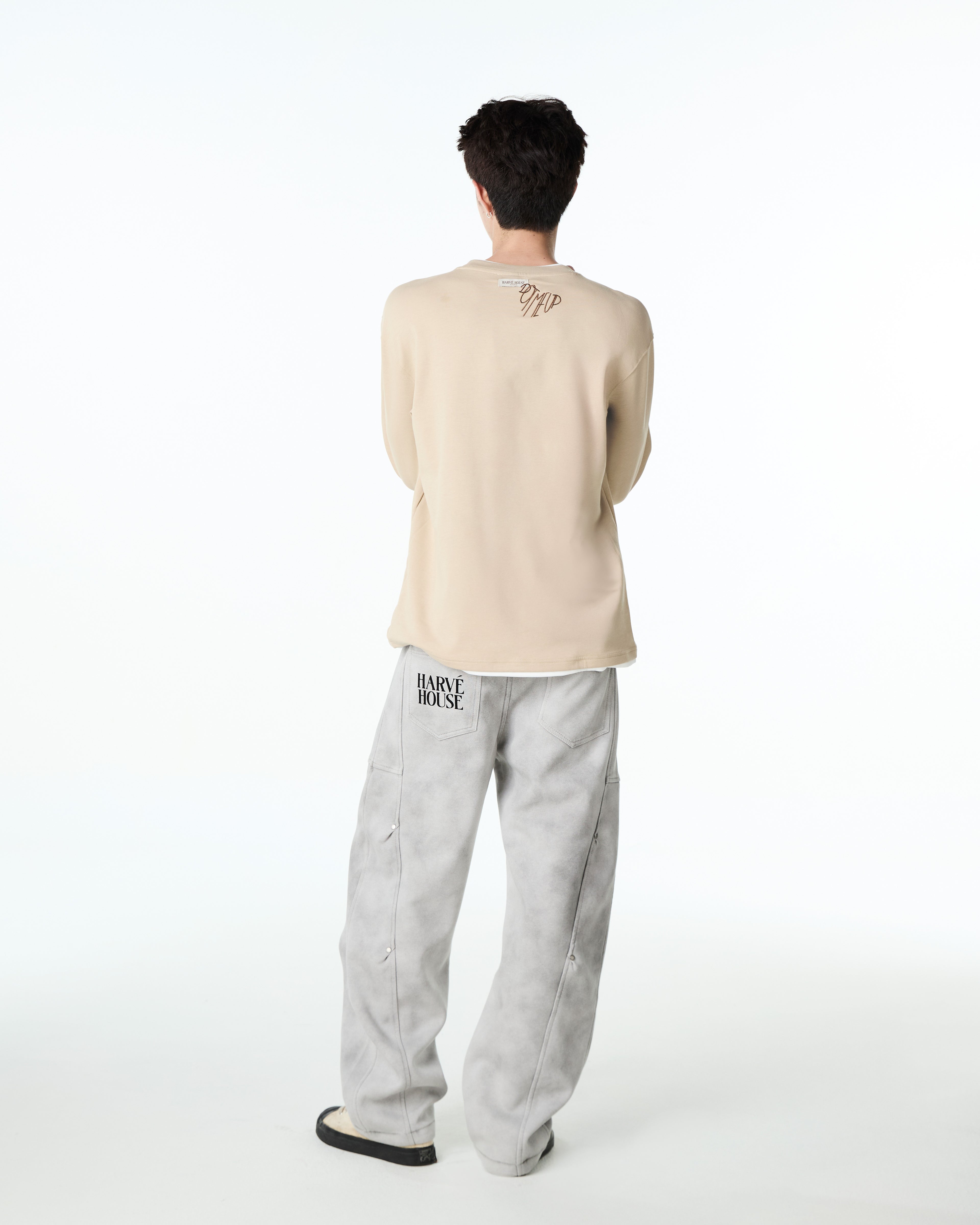 Essential Pocket Long Sleeve Sweather