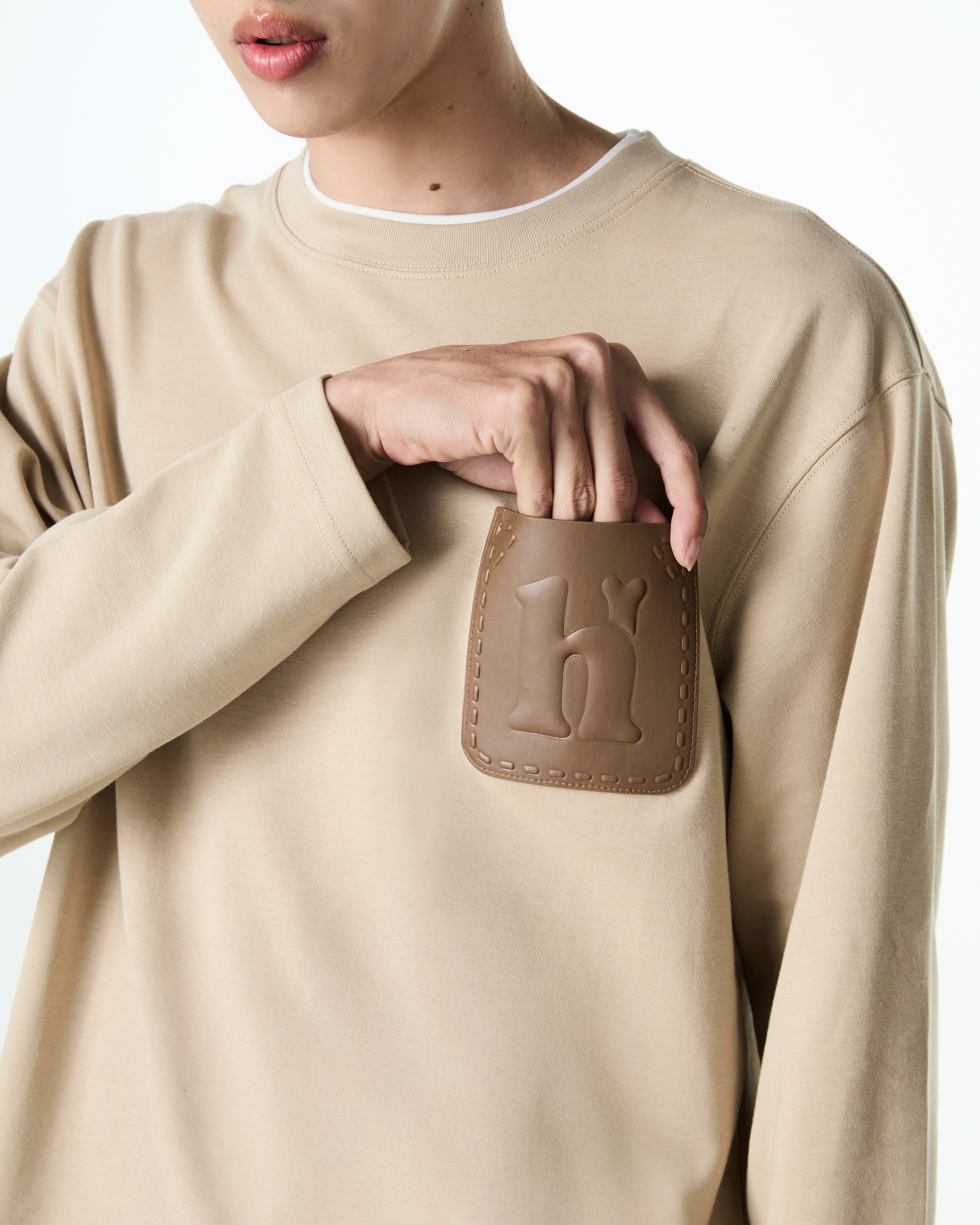 Essential Pocket Long Sleeve Sweather