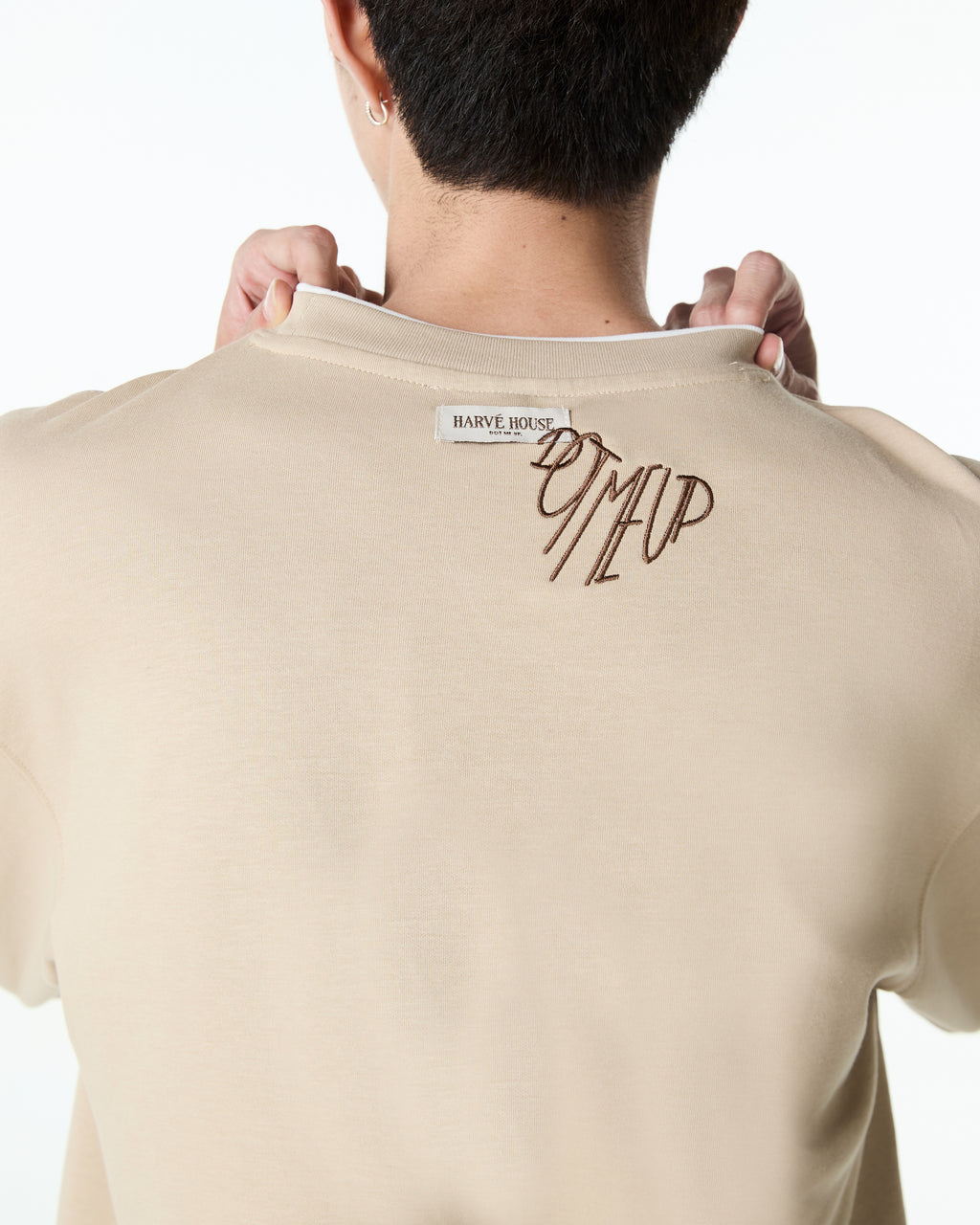 Essential Pocket Long Sleeve Sweather